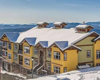 The Crescent 201 by Okanagan Premier - Big White - Edificio