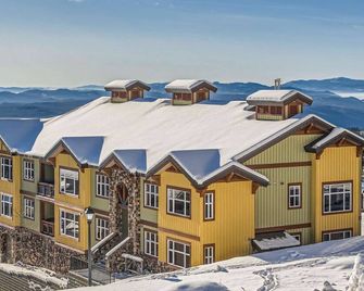 The Crescent 201 by Okanagan Premier - Big White - Edificio