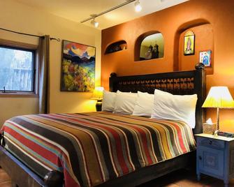 Casa Cuma Bed & Breakfast - Santa Fe - Bedroom