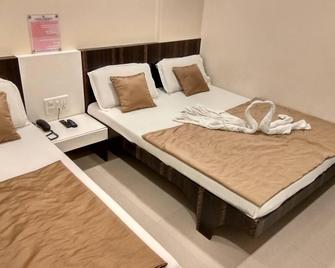 Hotel Honest - Mumbai - Bedroom