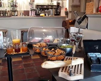 Les Terrasses De David Et Louisa - L'Isle-sur-la-Sorgue - Bar