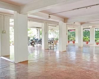 Itsy Hotels Ranjeet - Kolhapur - Лоббі