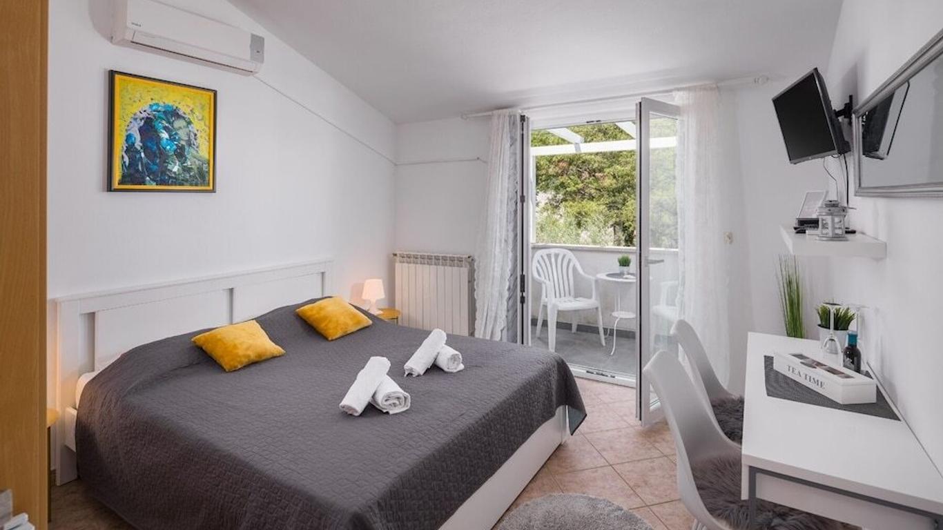 Martina Guest House