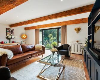 Luxury Penthouse Apartment - Bray - Ruang tamu