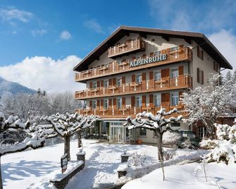 Hotel Alpenruhe - Vintage Design Hotel - Lauterbrunnen - Building