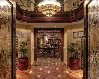 Regal Airport Hotel - Hong Kong - Lobby