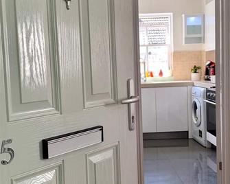 London Retreat at Hindsley's Place - Londres - Cocina