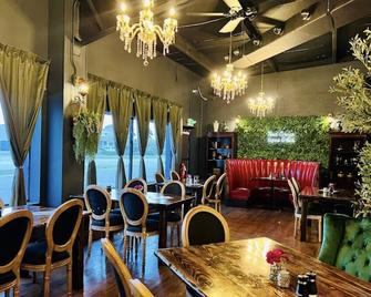 Lovely #4 apartment near Lake Okeechobee and Marina - Clewiston - Restaurant