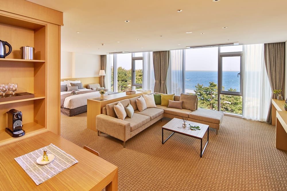 ناكسان بيتش هوتل