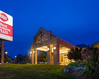 Best Western Plus Lamplighter Inn & Conference Centre - London - Building