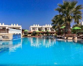 Gaia Royal Hotel - Mastichari - Pool