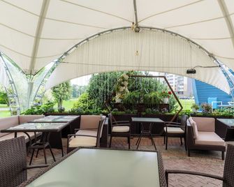Ibb Hotel - Minsk - Ravintola