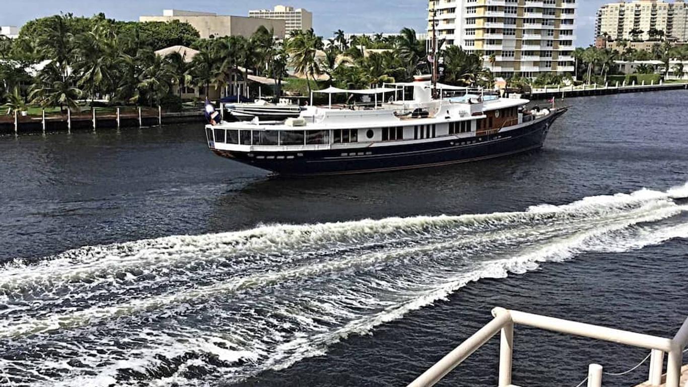 โรงแรมแมนฮัตตัน ทาวเวอร์ อพาร์ทเมนท์