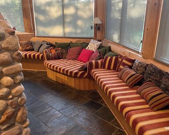 The Lake House - Rimbey - Living room