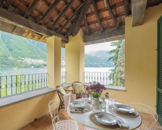 Residenza Regina - Laglio - Balkon