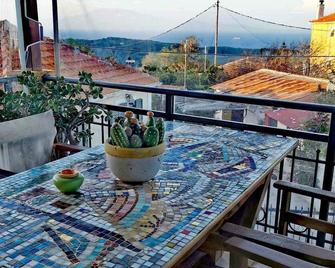 Dionysia's House With A Sea View Veranda! - Zakynthos - Balcón