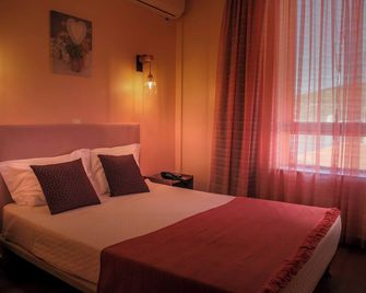 Império Hotel - פזו דה רגואה - חדר שינה