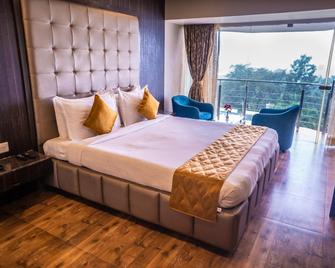 Patang Residency - Saputara - Bedroom