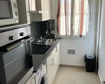 Appartement Proche Aeroport - Nice - Kitchen