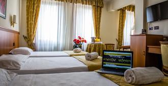 Hotel Galant - Venaria Reale - Camera da letto