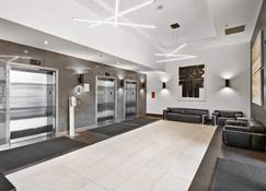 Monki Di Executive Suites - Alura - Calgary - Lobby