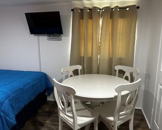 Island Palms Cabin 4 - Grand Isle - Comedor