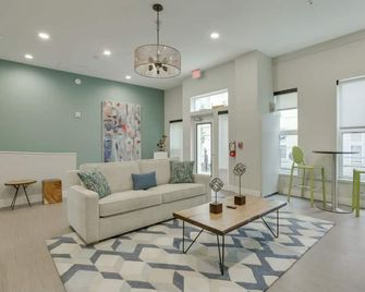 Landing Apartments - Pearl Studios - Portland - Olohuone