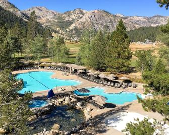 Everline Resort & Spa Rentals by TO - Olympic Valley - Pool