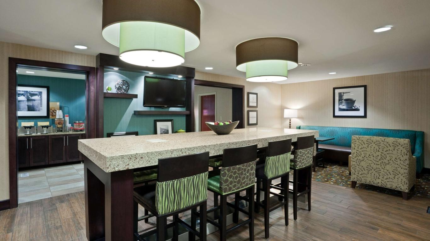 Hampton Inn North Sioux City