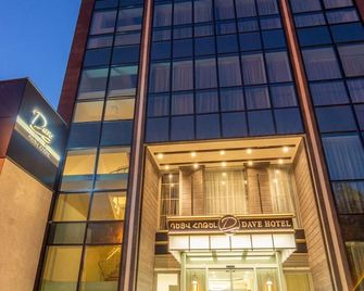 Dave Hotel Yerevan - Ereván - Edificio