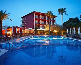 Hotel Cala Sant Vicenç - Adults Only - Pollença - Piscina