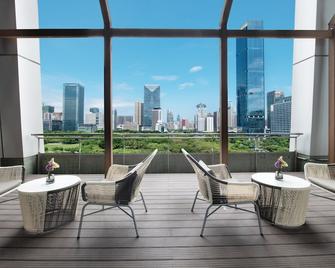 Grand Skylight Garden Hotel Shenzhen - שנג'ן - פטיו