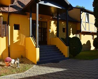 Cristian Inn - Cristian