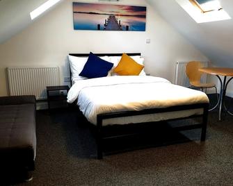 Wanstead Hotel - London - Bedroom