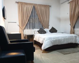 Fresh Air Lodge - Akra - Sypialnia