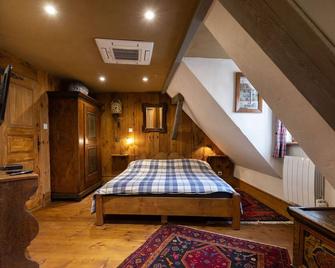 Anno 1698 Gîtes Et Chambres D'hôtes - Beblenheim - Habitación