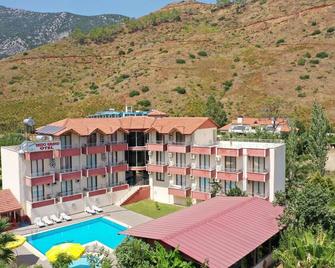 Grand Yazici Hotel Adrasan - Adrasan - Gebouw