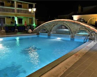 Elpida Hotel - Alikanas
