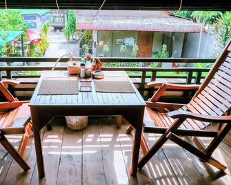 Old Khmer House - Siem Reap - Balcon