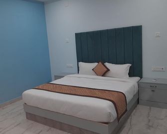 Hotel Aura Bikaner - Bikaner - Bedroom