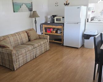 Quiet Apartment - Baytown - Living room