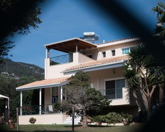 Sunny garden villa - Igoumenitsa - Gebäude