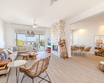 Ayia Thekla Beach House - Ayia Napa - Sala de estar