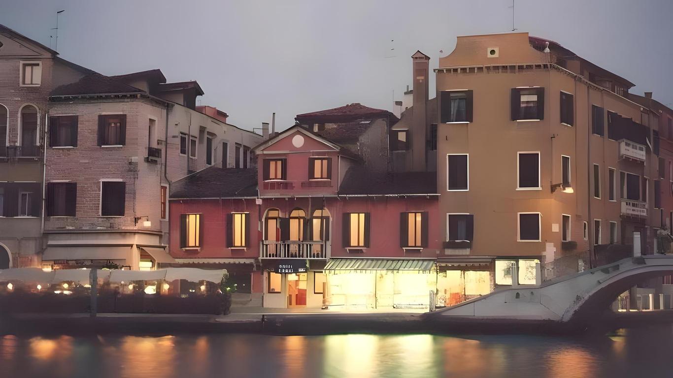 Hotel Airone