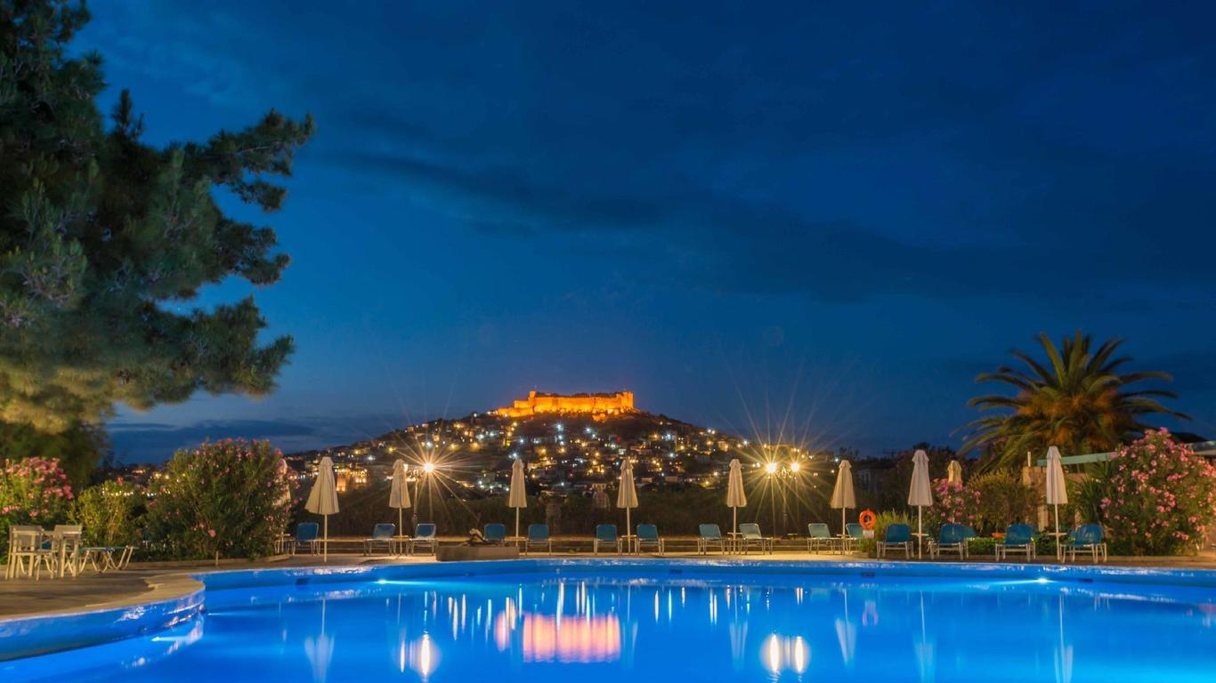 Delfinia Hotel & Bungalows