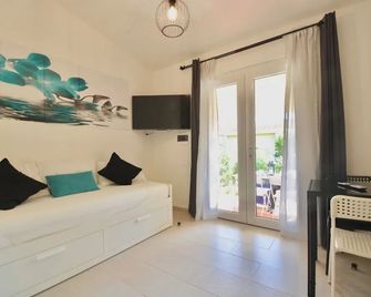 Residence in Costa Rei just 450 meters from the beach, apartments with air conditioning and outdoor private area - Costa Rei