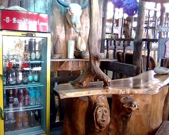 Windy Willow's - Lemery - Bar