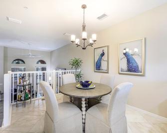 Luxury Condo at Lely Ole' Naples, Florida - 拿坡里 - 餐廳