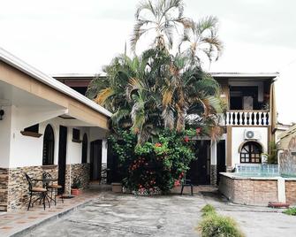 Cabinas Madeleine - Puntarenas - Gebäude