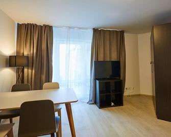 Harbor Apartments Karlsruhe-Weststadt - Karlsruhe - Comedor